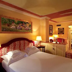 vizitați hotelul